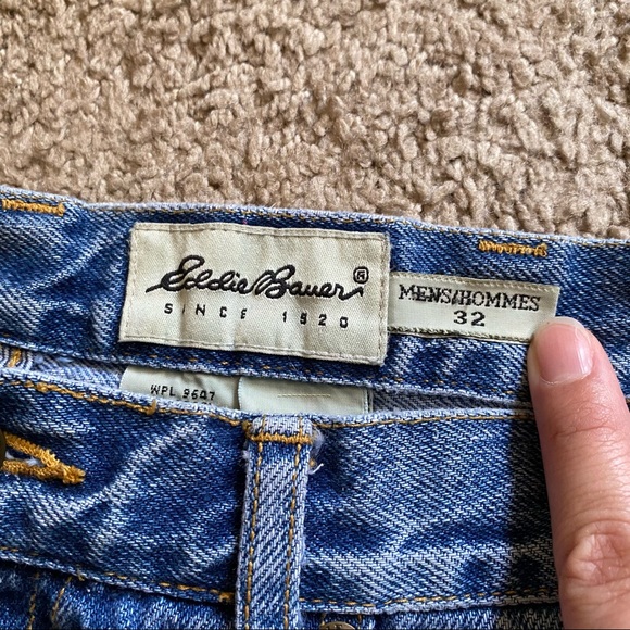 VINTAGE High Rise Jean Shorts - Picture 3 of 4
